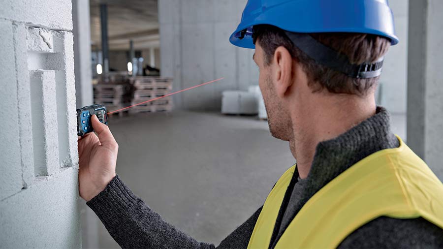 télémètres laser GLM 50-27 C et GLM 50-27 CG Bosch